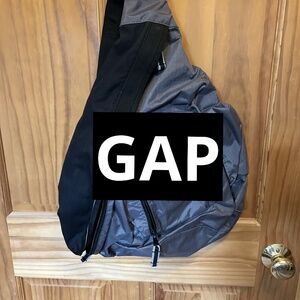 ❗️GROUNDHOG DAY SALE ❗️GAP Cross Body / Backpack